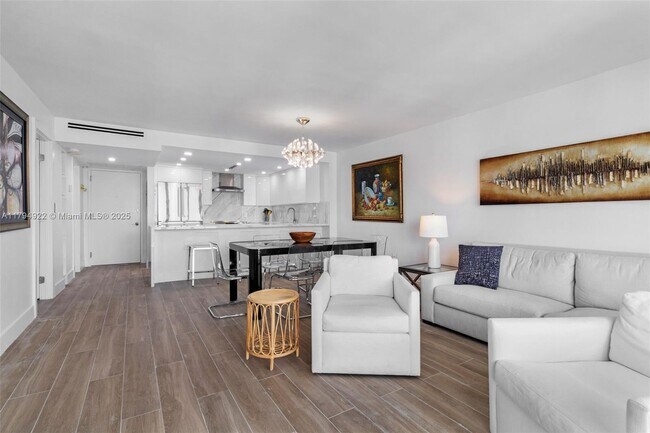 Foto del edificio - 5701 Collins Ave