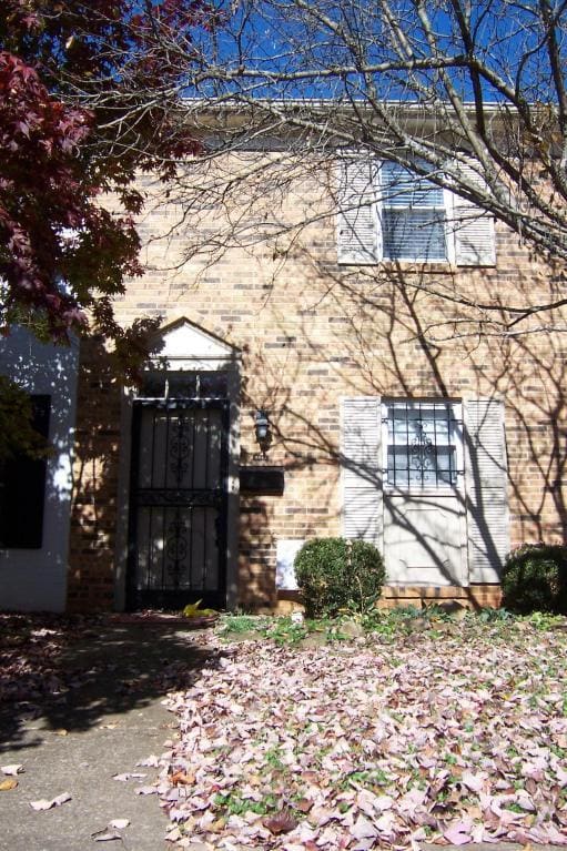 Building Photo - 7043 Traditional Dr