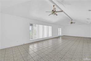 Foto del edificio - 2002 Meadow Way Dr