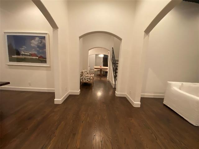 Foto del edificio - 5110 Elsby Ave