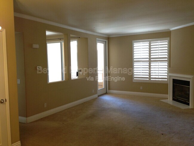Foto del edificio - 12376 Carmel Country Rd