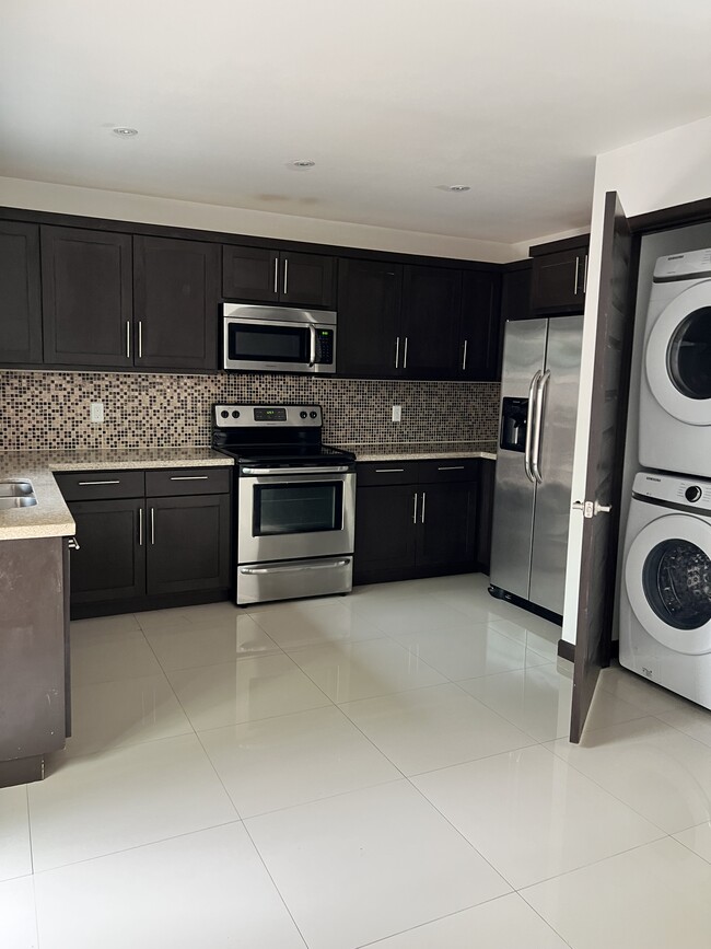 Foto del edificio - 2550 Weslaco Rd