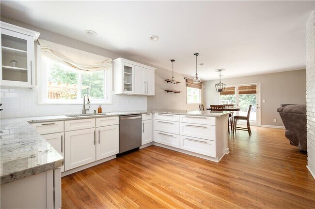 Foto del edificio - 3850 Beya Way