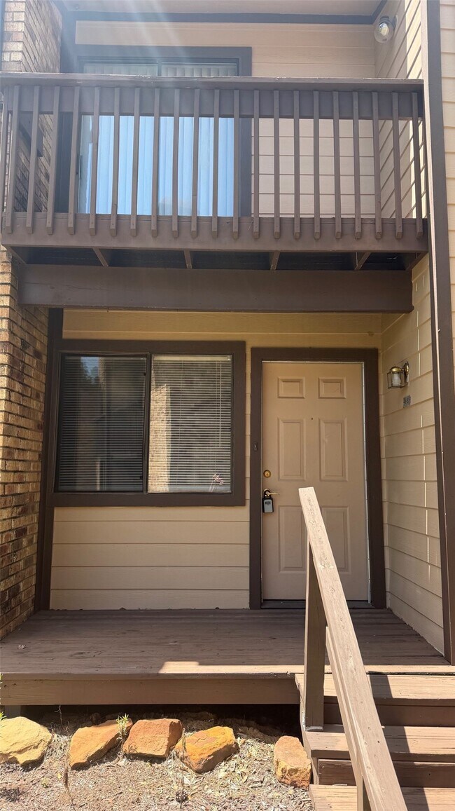 Building Photo - 2521 Crosstimbers Dr