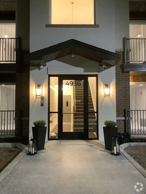 Building Photo - 4938 Beau Bien Blvd