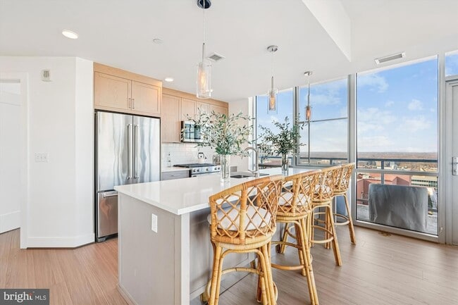 Foto del edificio - 930 Rose Ave