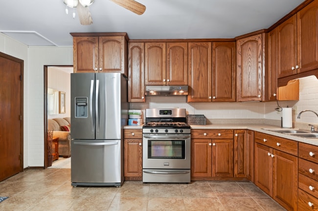 Building Photo - 1586 Younce St