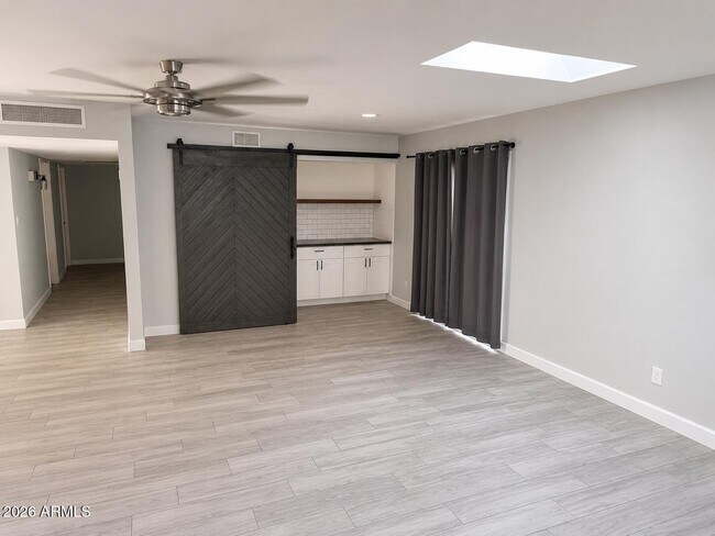 Building Photo - 1243 E Riviera Dr