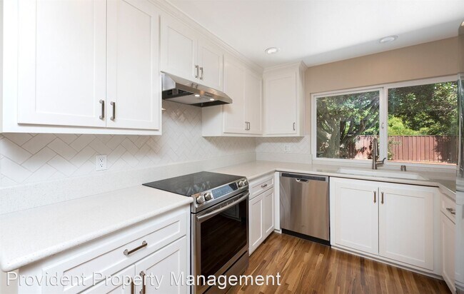 Building Photo - 4 br, 2 bath House - 1473 Ilikai Avenue