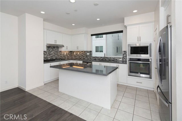 Foto del edificio - 341 Magnet