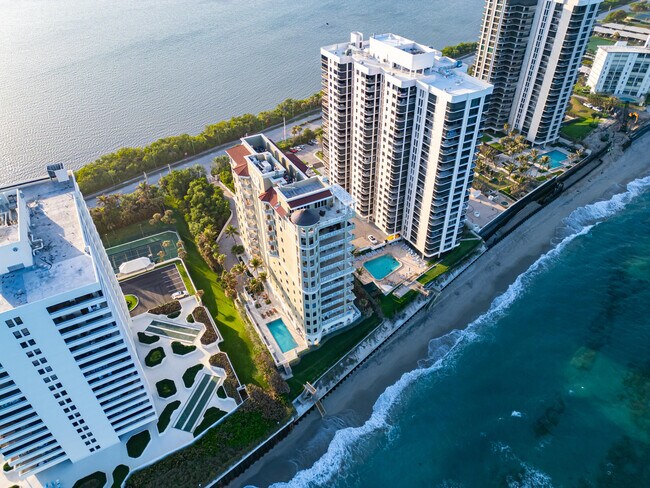 Foto del edificio - 5310 N Ocean Dr