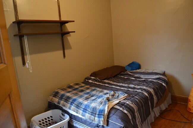 Foto del edificio - 3356 S Emerald Ave