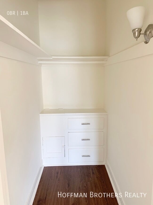 Building Photo - 1525 Cassil Pl