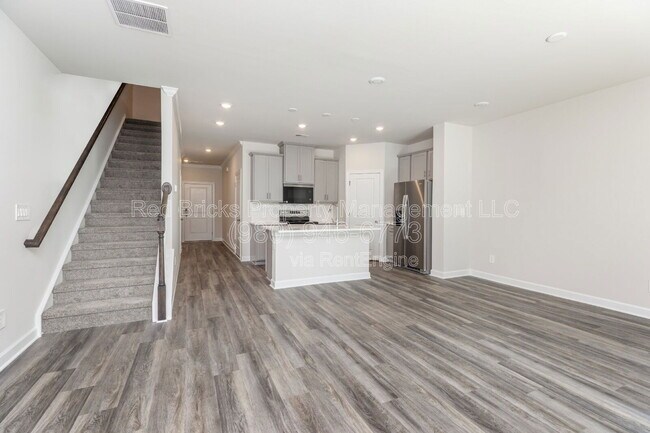 Foto del edificio - 4135 Smt Wds Dr