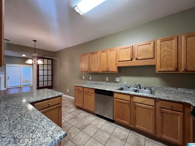 Building Photo - 1648 Savannah Park Ln