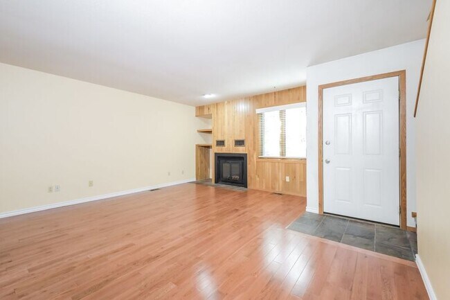 Foto del edificio - 3535 Spring Creek Pl