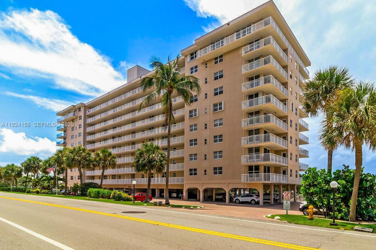 Foto principal - 1050 Hillsboro Mile