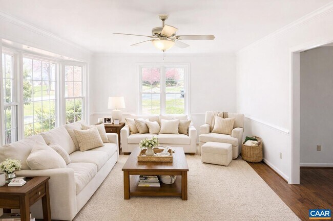 Foto del edificio - 1664 Redington Ln