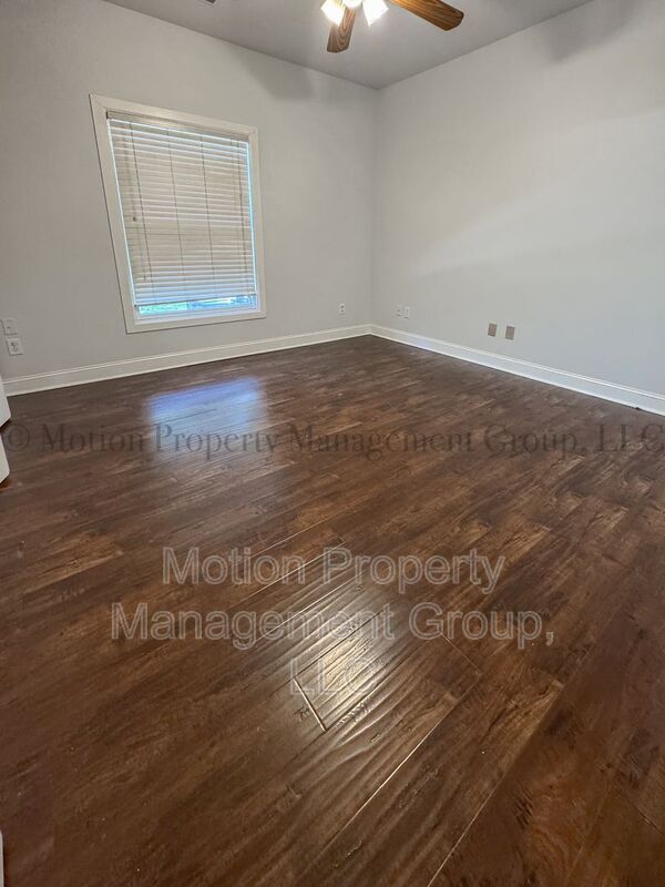 Building Photo - 6920 Northside Dr