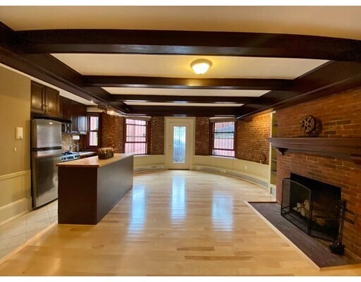 Foto del edificio - 346 Beacon St