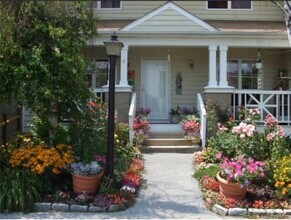 Building Photo - 6 Taconic St