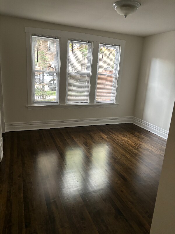 Primary Photo - 3306 N Keystone Ave
