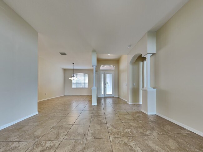 Building Photo - 2032 Wexford Green Dr