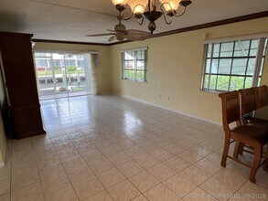 Building Photo - 109 Wettaw Ln