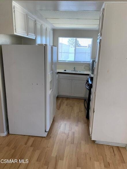 Building Photo - 2033 Calle La Sombra