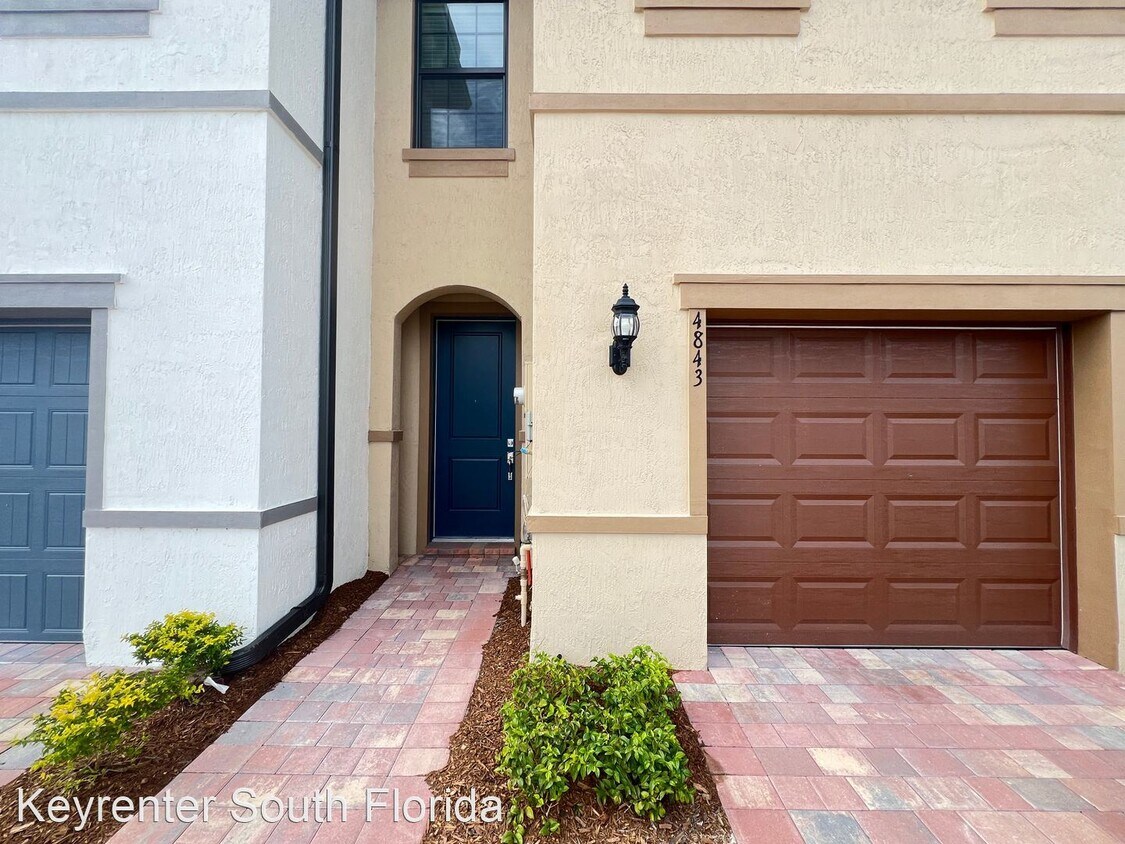 Primary Photo - 3 br, 2.5 bath House - 4843 Indio Trl