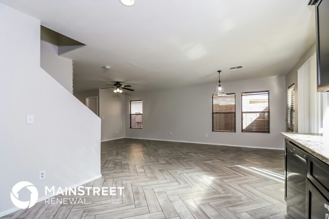 Building Photo - 6415 W Fawn Dr