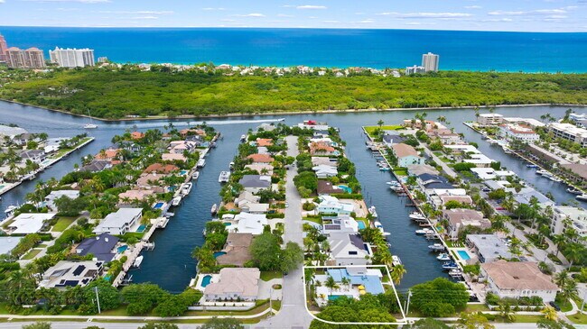 Foto del edificio - 1524 Bayview Dr