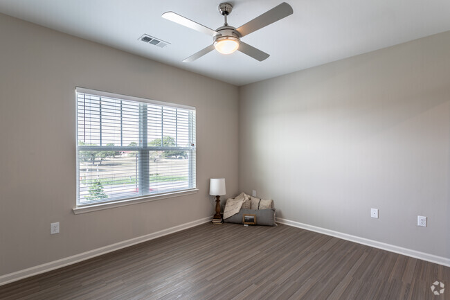 2HAB, 2BA - 1,072 ft² - Copper Pointe