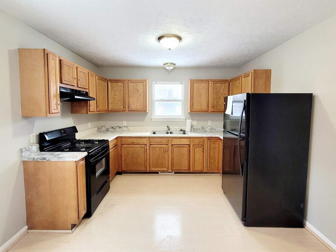 Primary Photo - 730 Bates St SE
