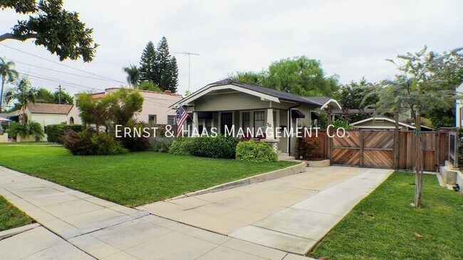 Building Photo - Stunning 1920's Craftsman Home In Prime Fu...