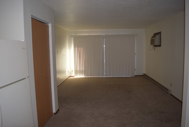 Building Photo - HMW Apartments