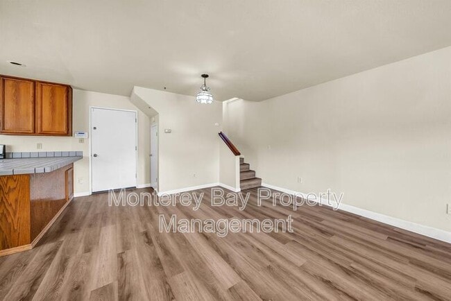 Building Photo - 415 Palo Verde Ave