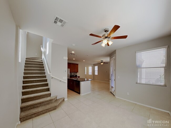 Building Photo - 6565 Willow Ave