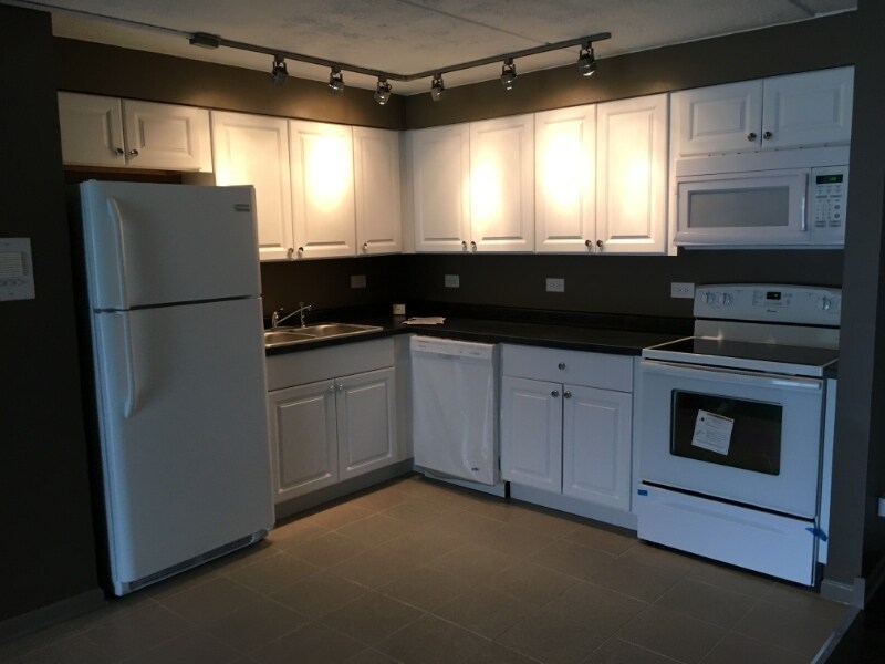 8100 W 87th St Unit 1A, Hickory Hills, IL 60457 Condo for Rent in Hickory Hills, IL