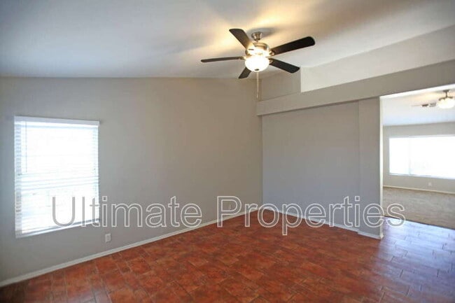 Foto del edificio - 7816 W Ocotillo Rd