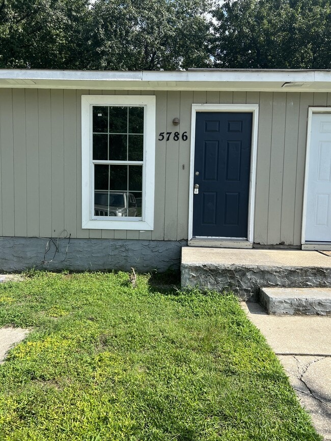 Building Photo - 5786 Aftonshire Dr