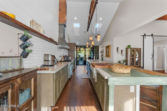 Foto del edificio - 4402 E Turney Ave