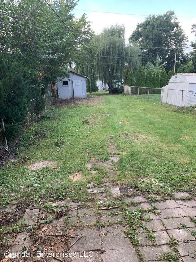 Primary Photo - 2 br, 1 bath House - 754 S. Second St.