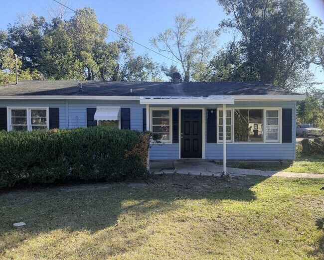 Building Photo - 2Bedroom/1Bath Home located in Valdosta