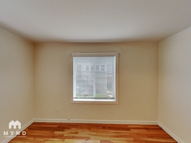 Building Photo - 2118 Roosevelt Ave