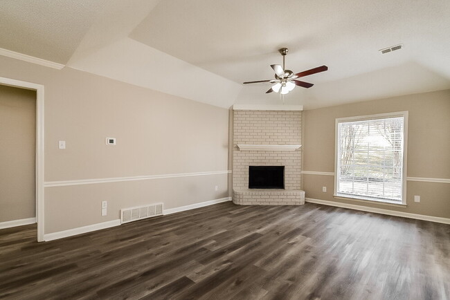 Foto del edificio - 3667 Tiffany Oaks Ln