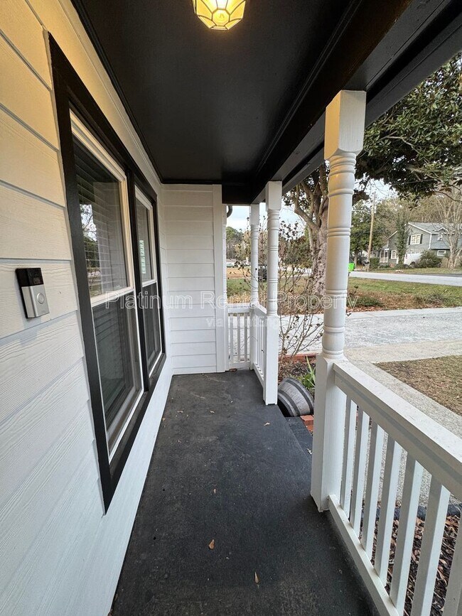 Foto del edificio - 1886 Benson Ave SE