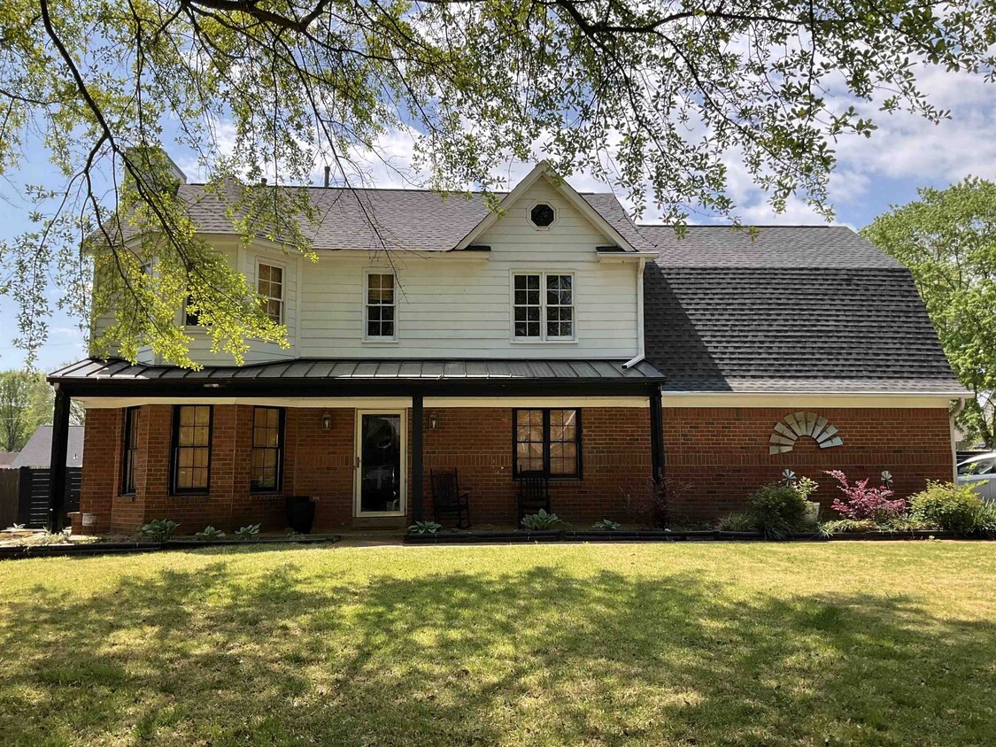 Primary Photo - 329 Oakleigh Dr