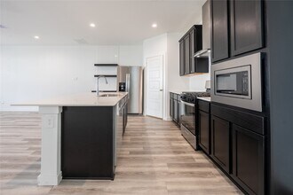 Building Photo - 12327 Brandenburg Gate Rd