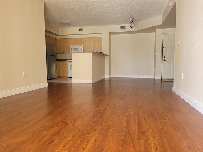 Foto del edificio - 7930 N Nob Hill Rd